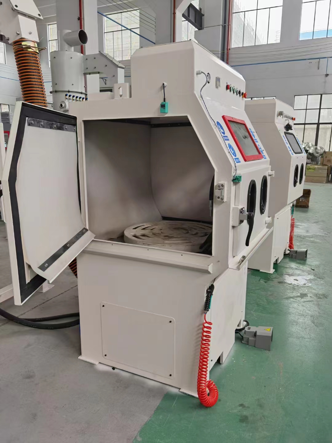 泉州移动式抛丸机的工作原理?